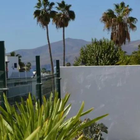 Bright & Spacious With Aircon פוארטו דל כרמן